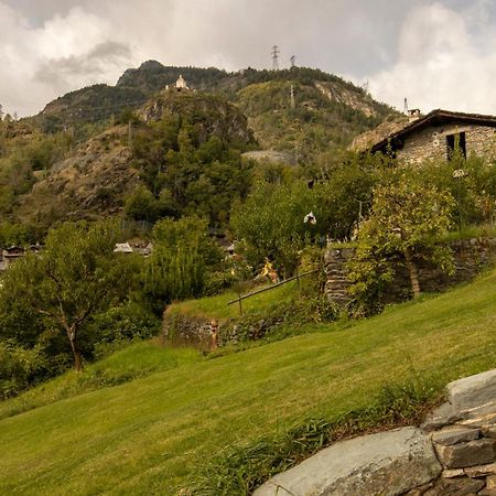 Little Paradise - Ampio Monolocale Арвье Экстерьер фото